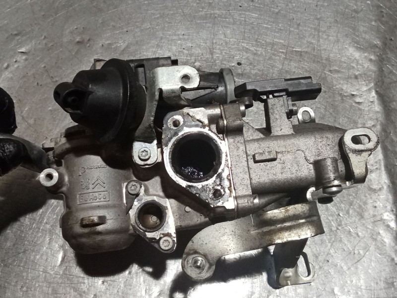 Recambio de valvula egr para ford focus iii 1.6 tdci referencia OEM IAM   CON DESPERFECTOS