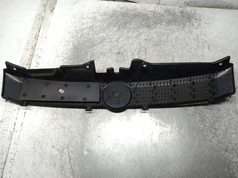 Recambio de rejilla delantera para fiat panda (169) 1.1 8v active referencia OEM IAM 735314236  
