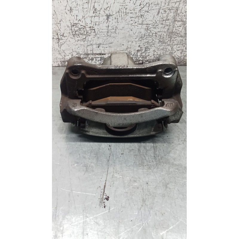 Recambio de pinza freno delantera derecha para renault arkana i (lcm_, ldn_) 1.6 e-tech 145 (ldmu) referencia OEM IAM 410001262R