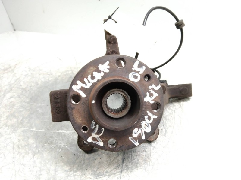 Recambio de mangueta delantera derecha para nissan micra (k12e) acenta referencia OEM IAM   