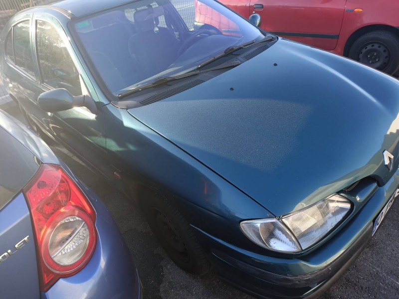 renault megane i berlina hatchback (ba0) del año 1998