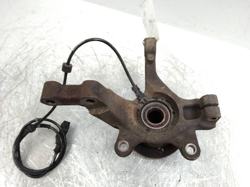 Recambio de mangueta delantera derecha para nissan micra (k12e) acenta referencia OEM IAM   