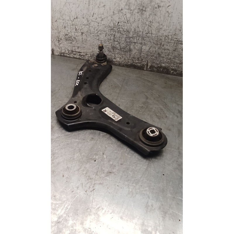 Recambio de brazo suspension inferior delantero derecho para renault arkana i (lcm_, ldn_) 1.6 e-tech 145 (ldmu) referencia OEM 