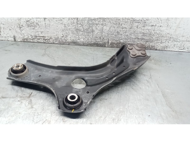 Recambio de brazo suspension inferior delantero derecho para renault arkana i (lcm_, ldn_) 1.6 e-tech 145 (ldmu) referencia OEM 