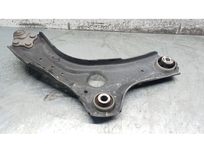 Recambio de brazo suspension inferior delantero izquierdo para renault arkana i (lcm_, ldn_) 1.6 e-tech 145 (ldmu) referencia OE