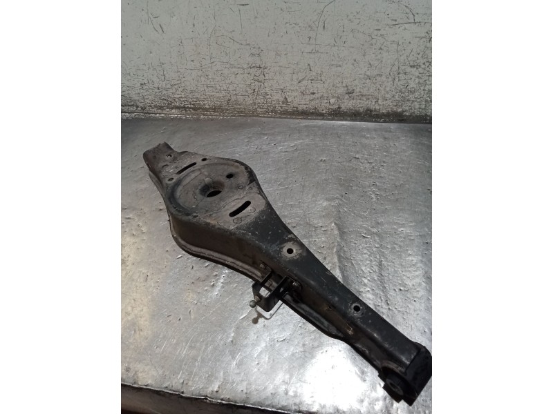 Recambio de brazo suspension inferior trasero izquierdo para volkswagen touran (1t1, 1t2) 2.0 tdi 16v referencia OEM IAM   