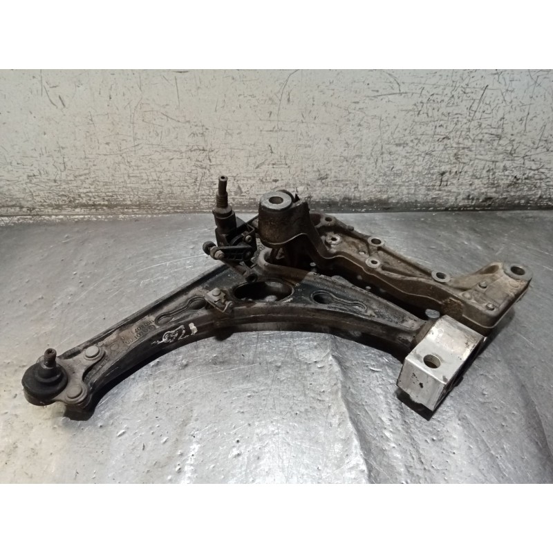 Recambio de brazo suspension inferior delantero izquierdo para volkswagen touran (1t1, 1t2) 2.0 tdi 16v referencia OEM IAM   