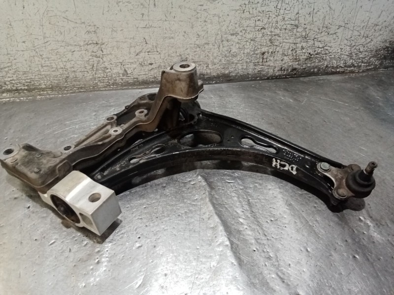 Recambio de brazo suspension inferior delantero derecho para volkswagen touran (1t1, 1t2) 2.0 tdi 16v referencia OEM IAM   