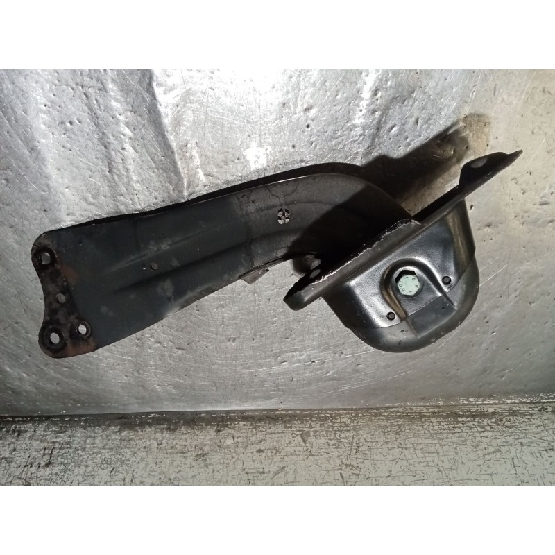 Recambio de brazo suspension inferior trasero izquierdo para volkswagen touran (1t1, 1t2) 2.0 tdi 16v referencia OEM IAM   