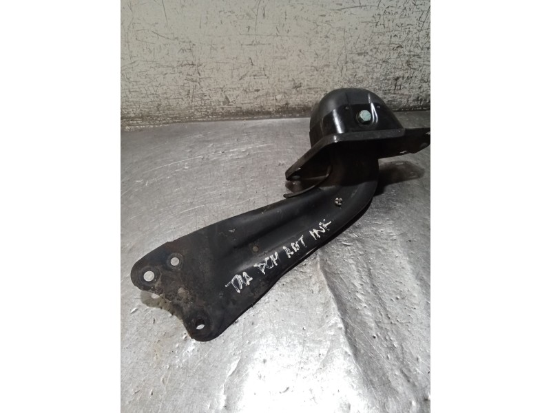 Recambio de brazo suspension inferior trasero derecho para volkswagen touran (1t1, 1t2) 2.0 tdi 16v referencia OEM IAM   ANTERIO