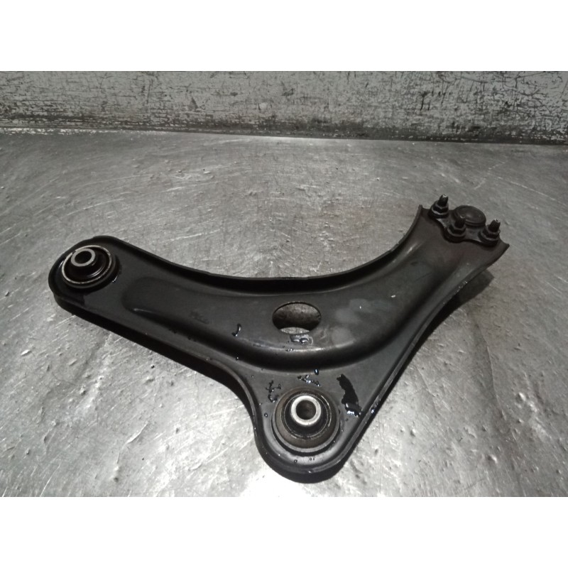 Recambio de brazo suspension inferior delantero derecho para citroën c3 i (fc_, fn_) 1.4 i referencia OEM IAM   