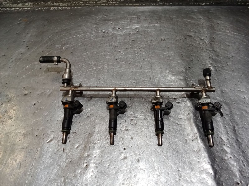 Recambio de rampa inyectora para chevrolet cruze (j300) 1.8 referencia OEM IAM   