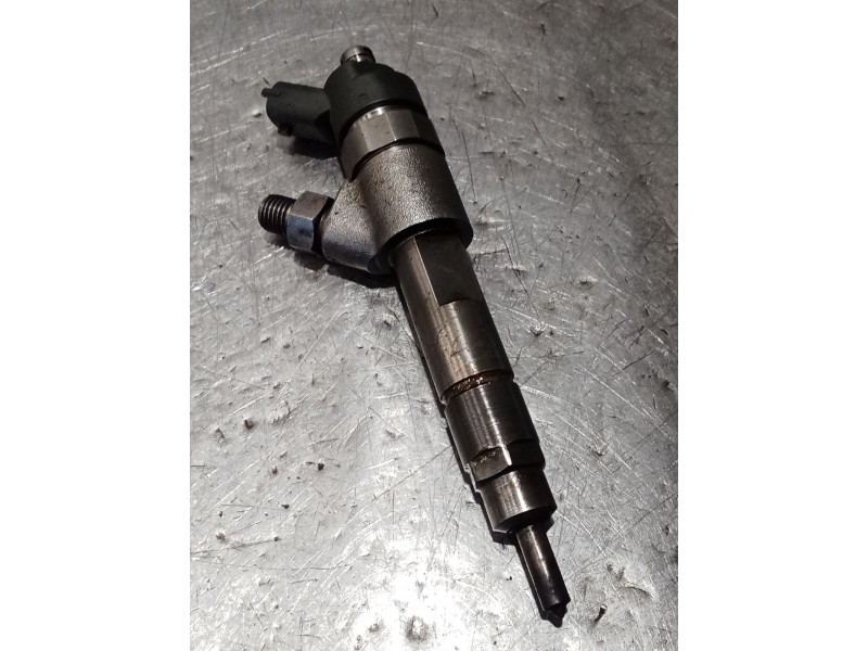 Recambio de inyector para renault trucks mascott furgoneta 150.65 (a00300166) referencia OEM IAM   