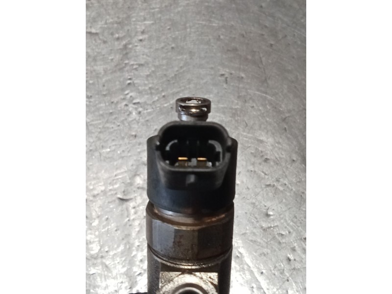 Recambio de inyector para renault trucks mascott furgoneta 150.65 (a00300166) referencia OEM IAM   