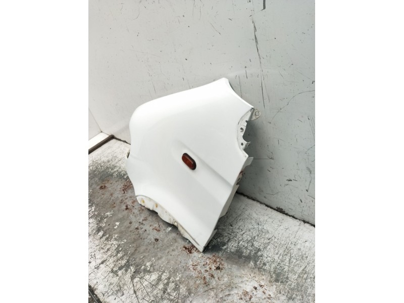 Recambio de aleta delantera izquierda para renault master ii caja/chasis (ed/hd/ud) 2.2 dci 90 referencia OEM IAM   