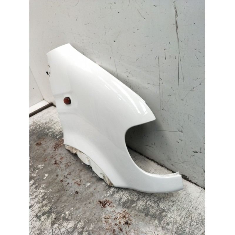 Recambio de aleta delantera derecha para renault master ii caja/chasis (ed/hd/ud) 2.2 dci 90 referencia OEM IAM   