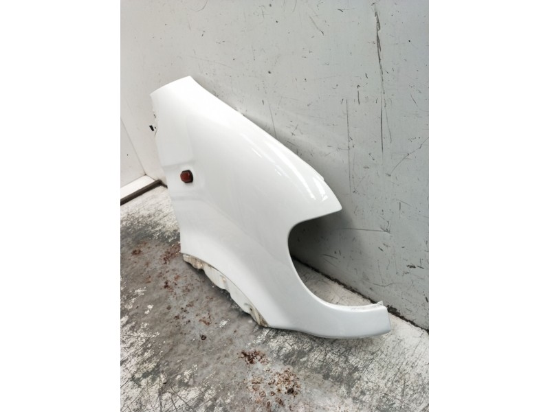 Recambio de aleta delantera derecha para renault master ii caja/chasis (ed/hd/ud) 2.2 dci 90 referencia OEM IAM   