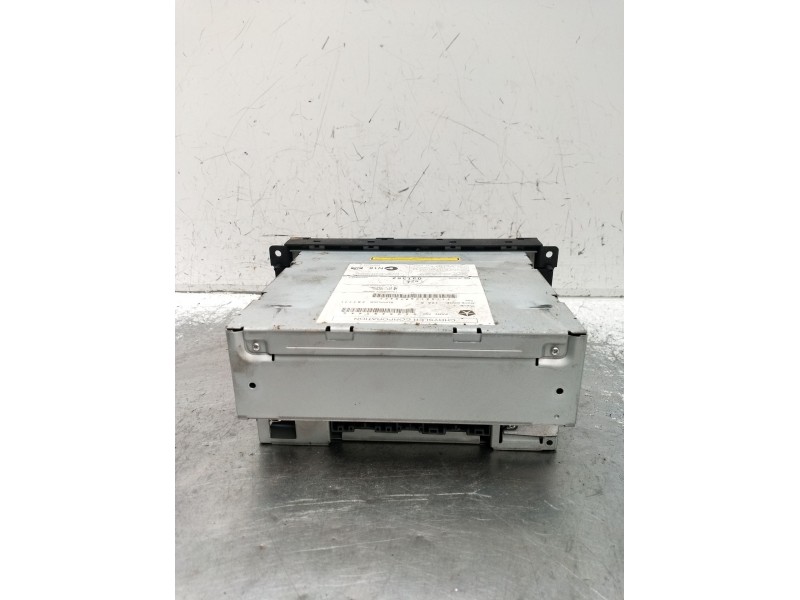 Recambio de sistema audio / radio cd para dodge journey se referencia OEM IAM 05064924AG TT1AA1268T6427 2009