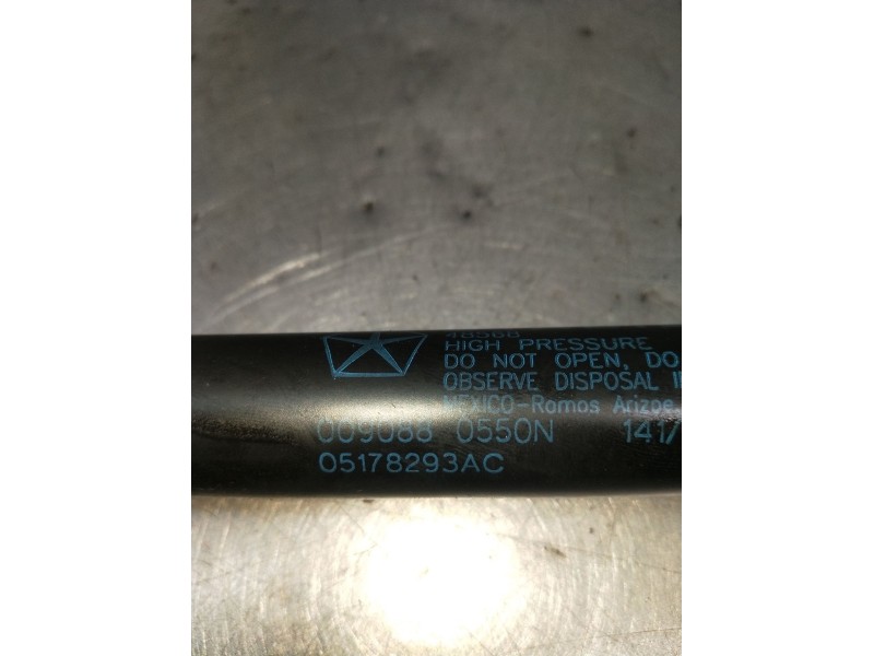 Recambio de amortiguadores maletero / porton para dodge journey se referencia OEM IAM 05178293AC  2009
