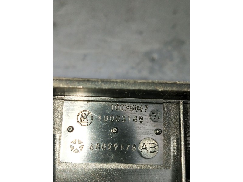 Recambio de mando elevalunas delantero derecho para dodge journey se referencia OEM IAM 10035067 10003148 5P 2009