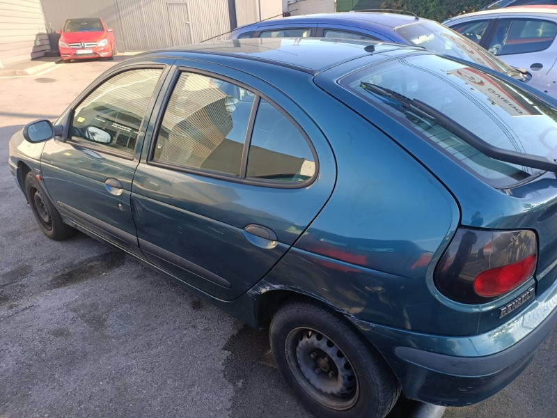 renault megane i berlina hatchback (ba0) del año 1998