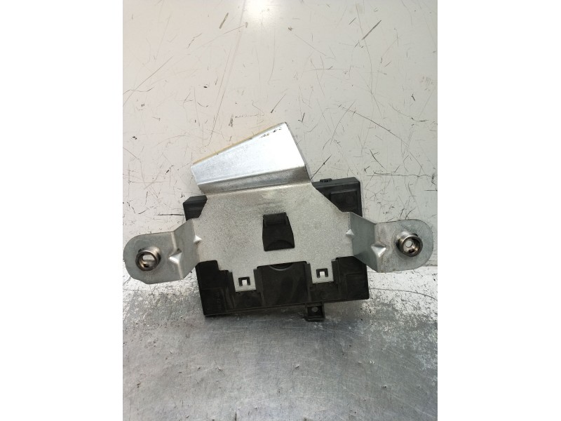 Recambio de modulo electronico para ford fiesta vi van 1.4 tdci referencia OEM IAM 8V5115K600CJ 030292343101 2008