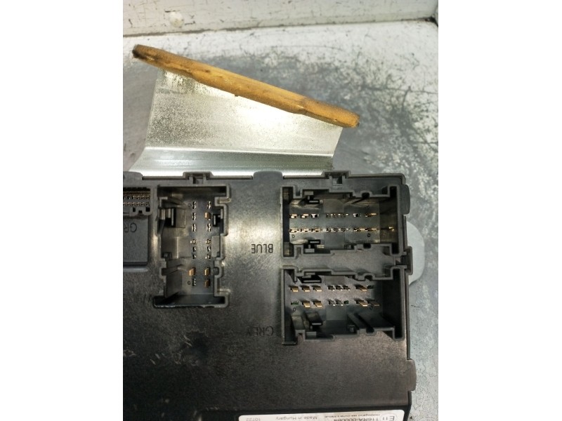 Recambio de modulo electronico para ford fiesta vi van 1.4 tdci referencia OEM IAM 8V5115K600CJ 030292343101 2008