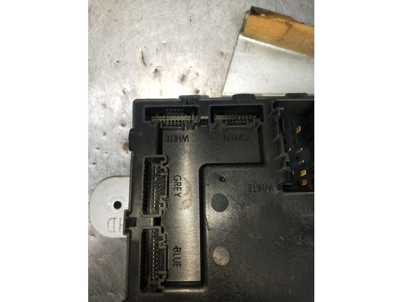 Recambio de modulo electronico para ford fiesta vi van 1.4 tdci referencia OEM IAM 8V5115K600CJ 030292343101 2008