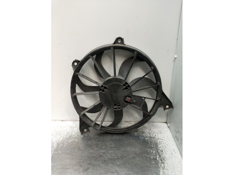 Recambio de electroventilador para dodge journey se referencia OEM IAM   2009