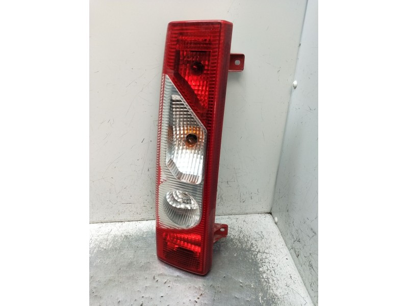 Recambio de piloto trasero izquierdo para fiat scudo autobús (270_, 272_) 1.6 d multijet referencia OEM IAM   2003