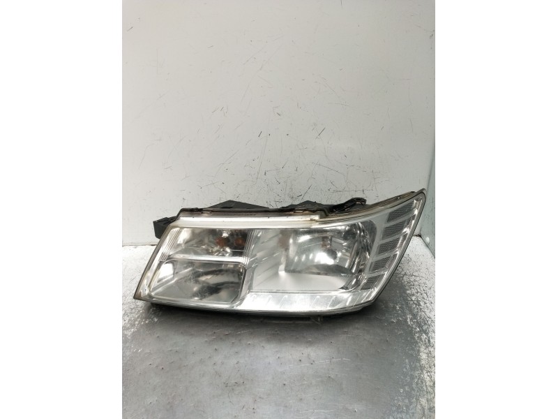 Recambio de faro derecho para dodge journey se referencia OEM IAM 05067789AA  2009