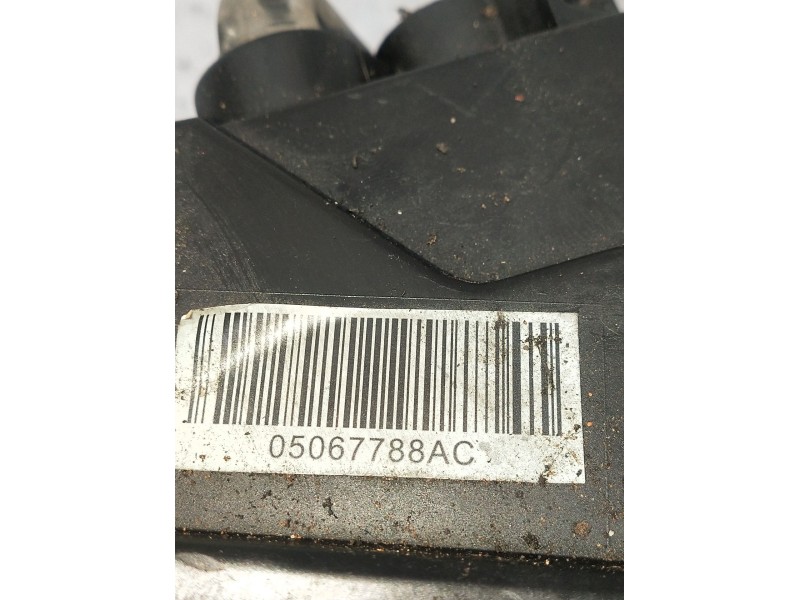 Recambio de faro izquierdo para dodge journey se referencia OEM IAM 05067788AC  2009