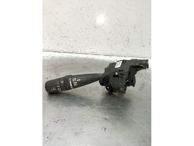 Recambio de mando luces para dodge journey se referencia OEM IAM 21486614516481  2009