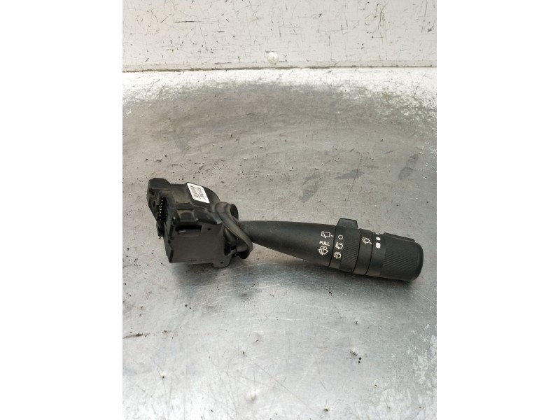 Recambio de mando limpia para dodge journey se referencia OEM IAM 21486720516282  2009
