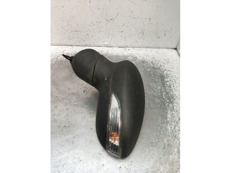 Recambio de retrovisor izquierdo para ford fiesta vi van 1.4 tdci referencia OEM IAM  ELÉCTRICO 2008