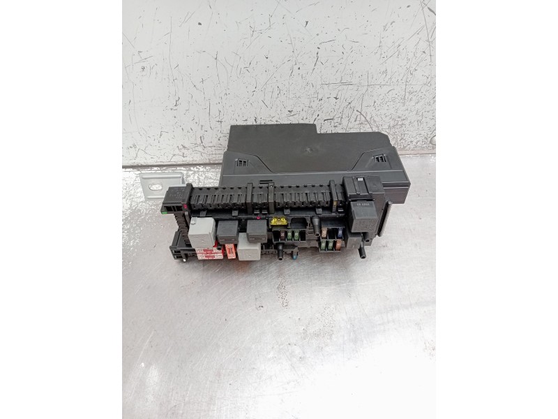 Recambio de caja reles / fusibles para mercedes-benz clase glk (x204) 220 cdi 4-matic (204.984, 204.997) referencia OEM IAM 5DK0