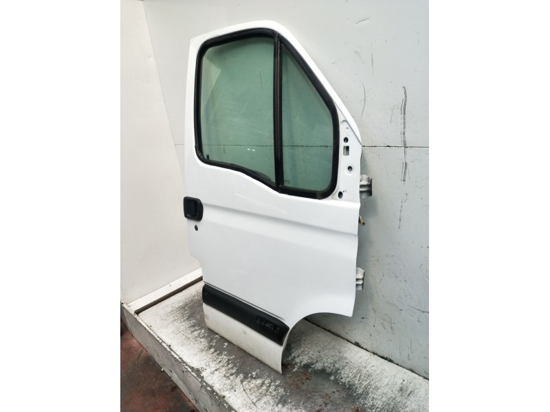 Recambio de puerta delantera derecha para renault master ii caja/chasis (ed/hd/ud) 2.2 dci 90 referencia OEM IAM  2P 