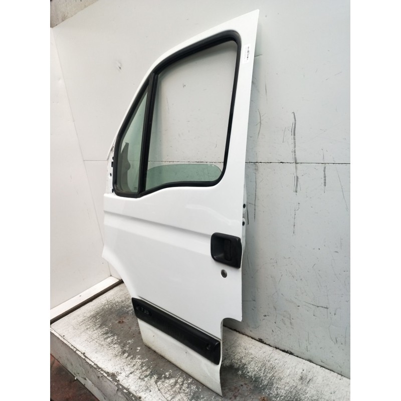 Recambio de puerta delantera izquierda para renault master ii caja/chasis (ed/hd/ud) 2.2 dci 90 referencia OEM IAM  2P 
