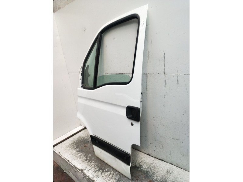 Recambio de puerta delantera izquierda para renault master ii caja/chasis (ed/hd/ud) 2.2 dci 90 referencia OEM IAM  2P 