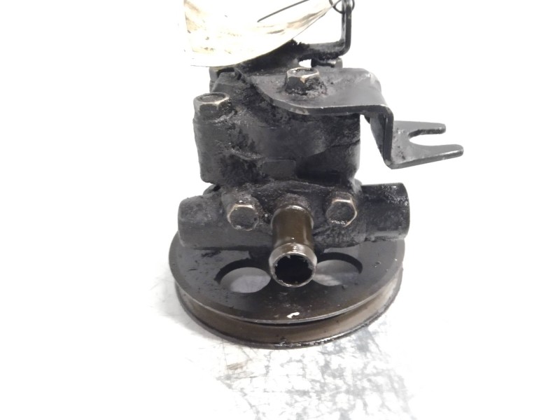 Recambio de bomba direccion para nissan terrano/terrano.ii (r20) 2.4 cat referencia OEM IAM   