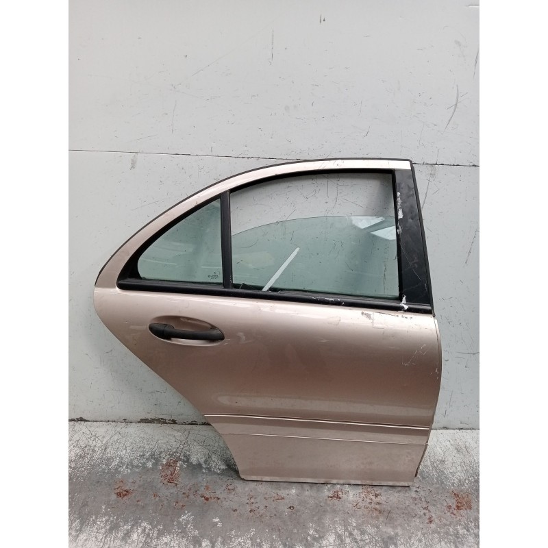 Recambio de puerta trasera derecha para mercedes-benz clase c (w203) c 220 cdi (203.006) referencia OEM IAM   