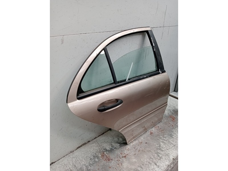 Recambio de puerta trasera derecha para mercedes-benz clase c (w203) c 220 cdi (203.006) referencia OEM IAM   