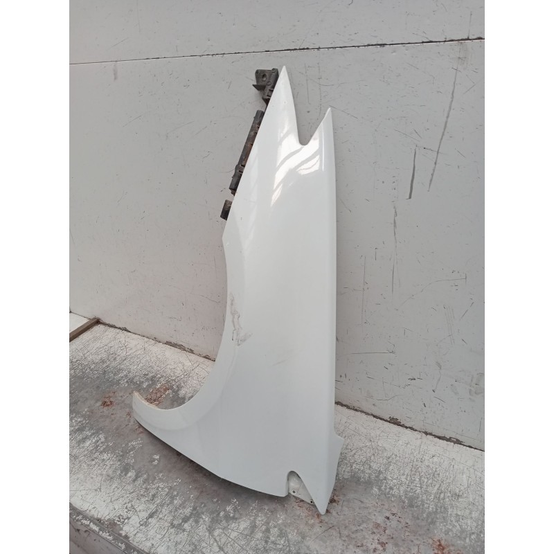 Recambio de aleta delantera izquierda para renault laguna iii (bt0/1) 1.5 dci (bt00, bt0a, bt0t, bt1j) referencia OEM IAM   