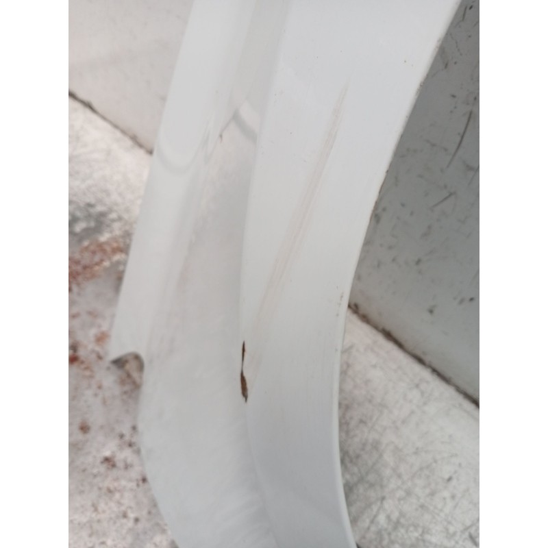 Recambio de aleta delantera derecha para renault laguna iii (bt0/1) 1.5 dci (bt00, bt0a, bt0t, bt1j) referencia OEM IAM   