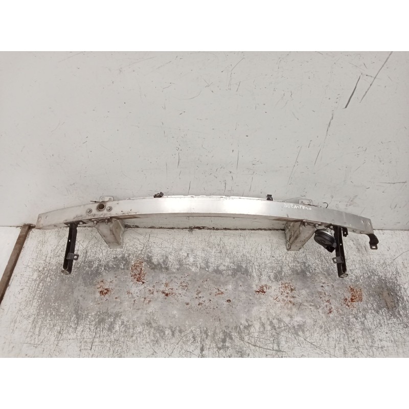 Recambio de refuerzo paragolpes delantero para mercedes-benz clase glk (x204) 220 cdi 4-matic (204.984, 204.997) referencia OEM 