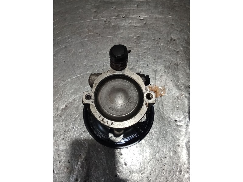Recambio de bomba direccion para renault laguna ii (bg0/1_) 1.9 dci (bg08, bg0g) referencia OEM IAM   02