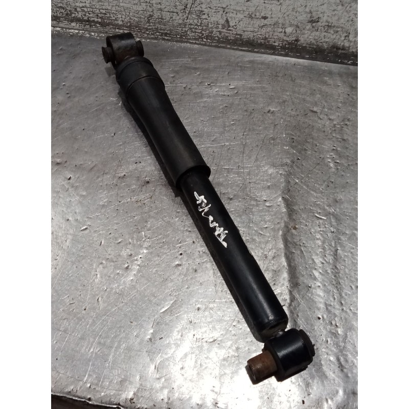 Recambio de amortiguador trasero izquierdo para renault laguna ii (bg0/1_) 1.9 dci (bg08, bg0g) referencia OEM IAM   