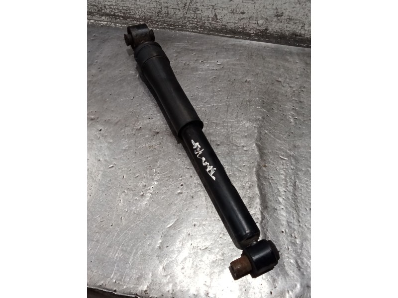 Recambio de amortiguador trasero izquierdo para renault laguna ii (bg0/1_) 1.9 dci (bg08, bg0g) referencia OEM IAM   
