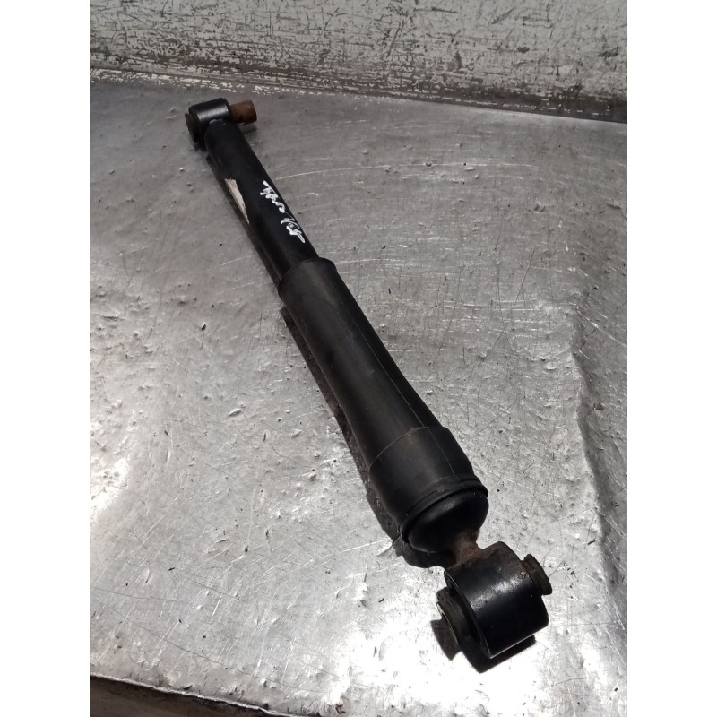 Recambio de amortiguador trasero izquierdo para renault laguna ii (bg0/1_) 1.9 dci (bg08, bg0g) referencia OEM IAM   