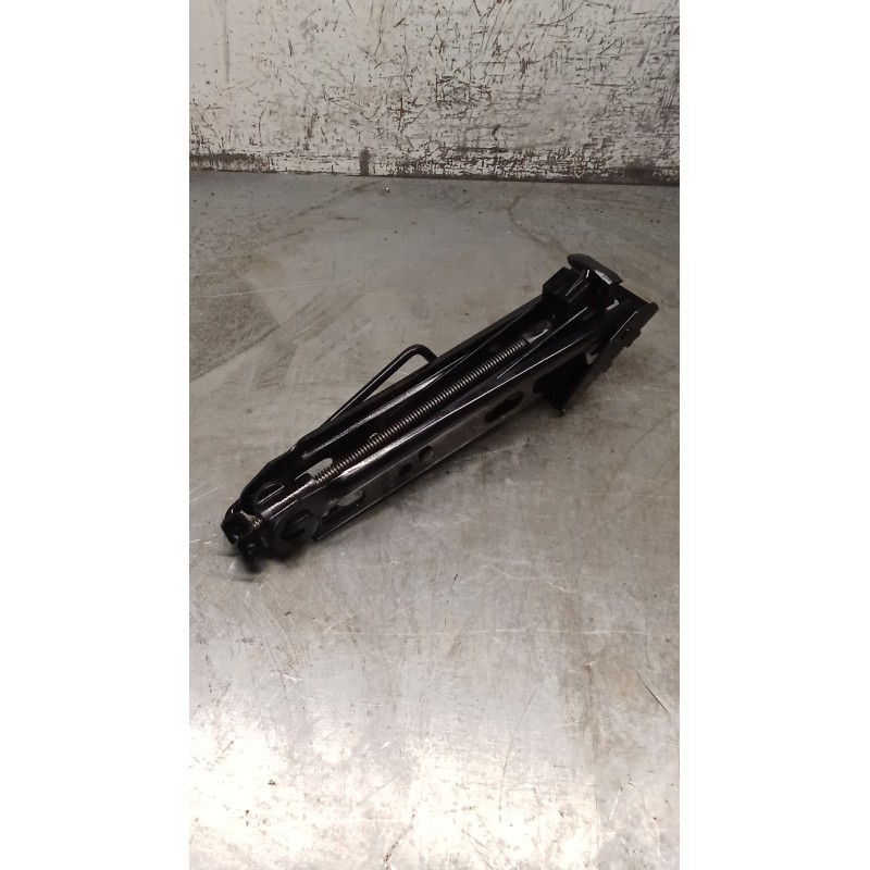 Recambio de gato para opel corsa d color edition referencia OEM IAM 13331922  11